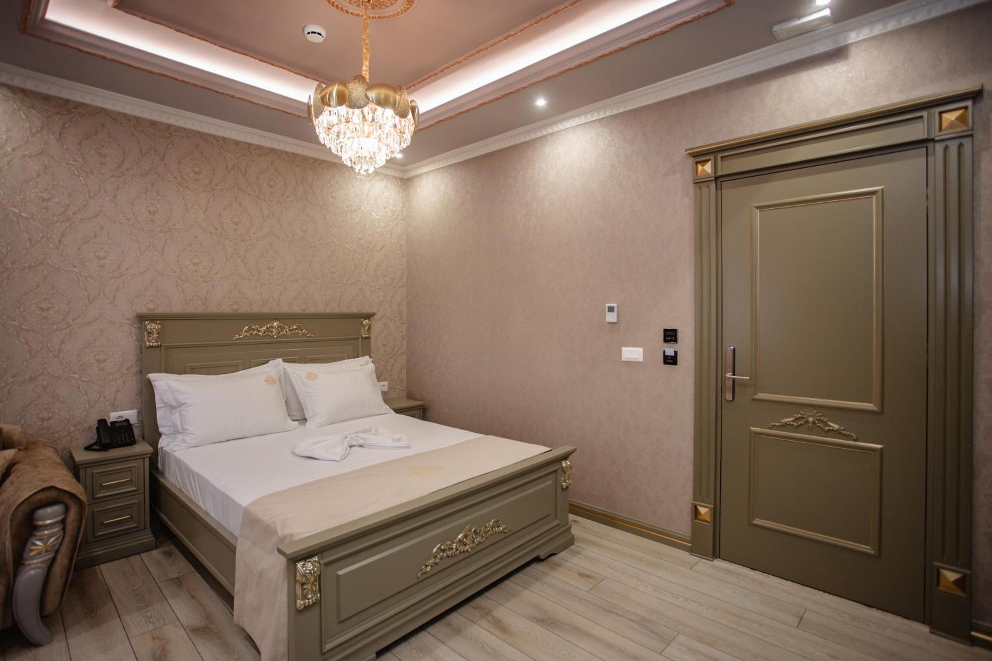 Ervini Boutique Hotel Шкодер Экстерьер фото