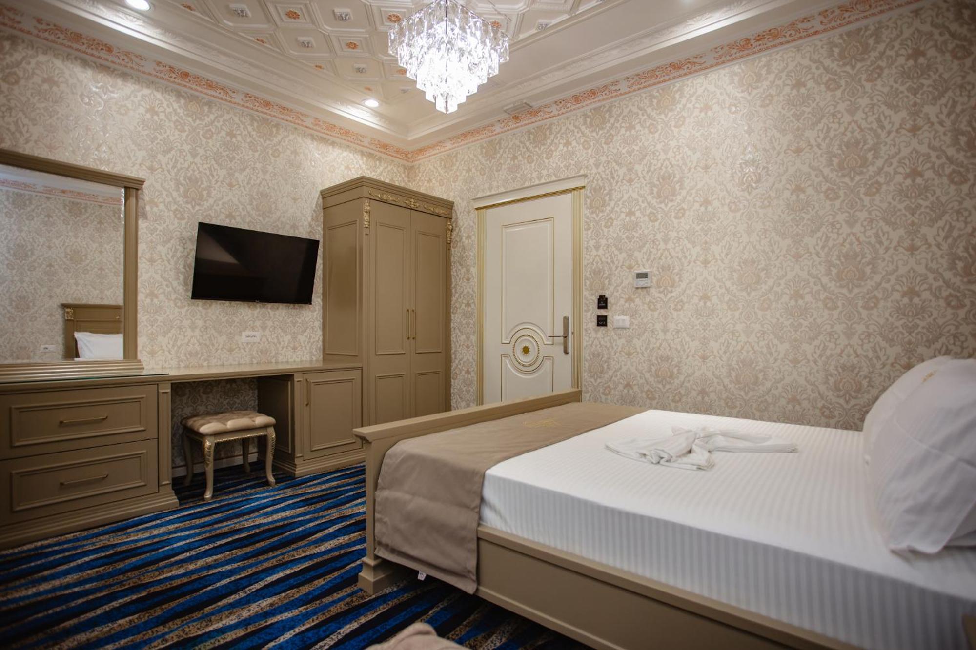 Ervini Boutique Hotel Шкодер Экстерьер фото